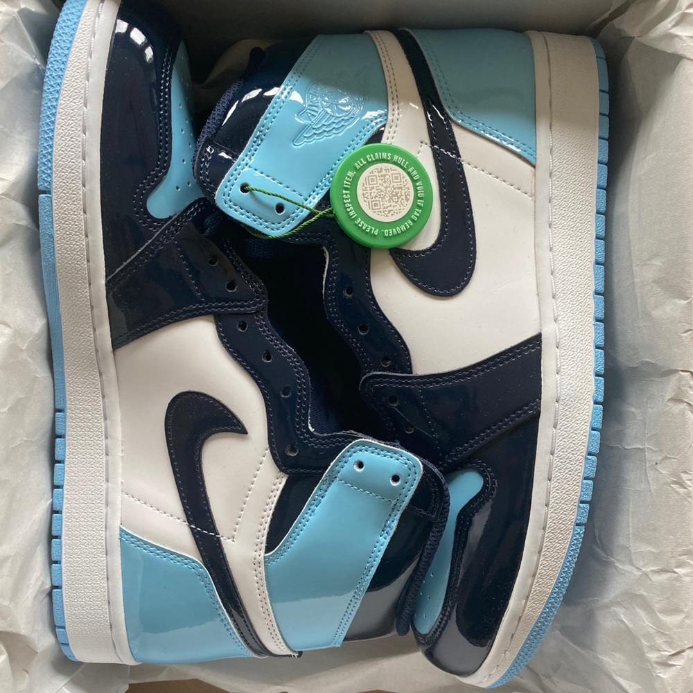 Jordan 1 Retro High UNC Patent (BLUE chill) SOLD